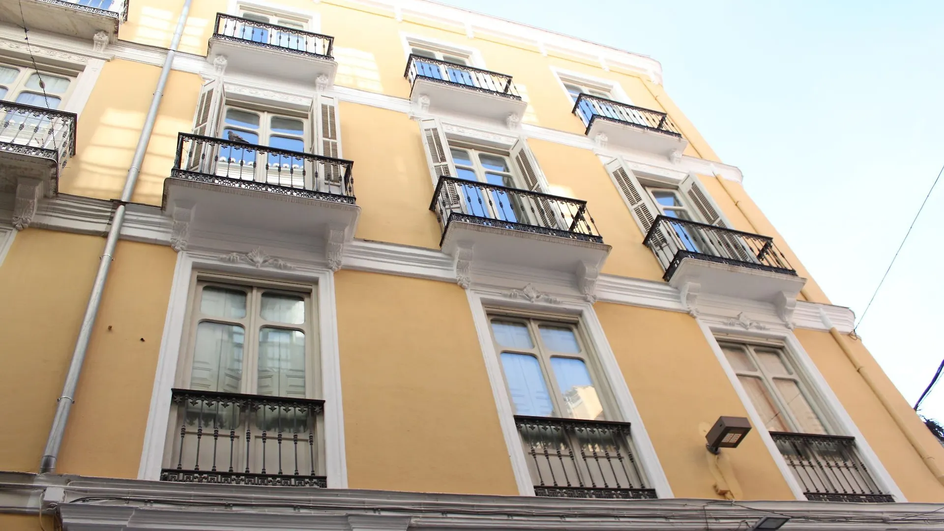 Life Apartments Calderon Malaga 0*,