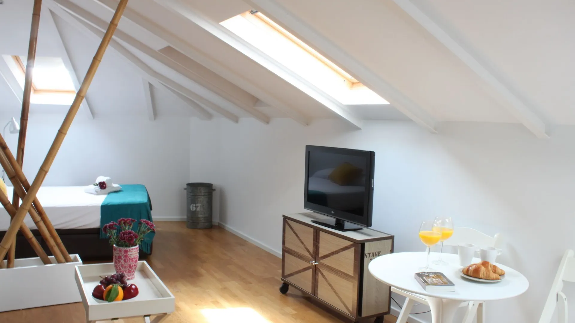Life Apartments Calderon Malaga 0*,  Spain